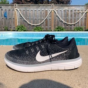 NIKE FREE RN DISTANCE